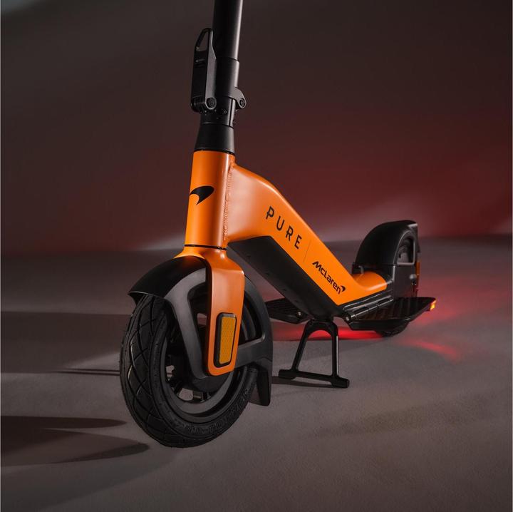 Actual product image Pure Advance McLaren (20 km/h, 40 km, 500 W)