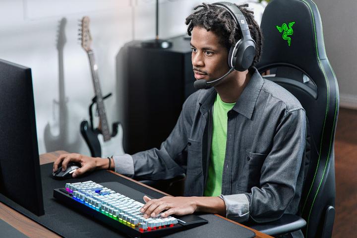 Produktbild Razer Barracuda X (2022) (Kabellos, Kabelgebunden)