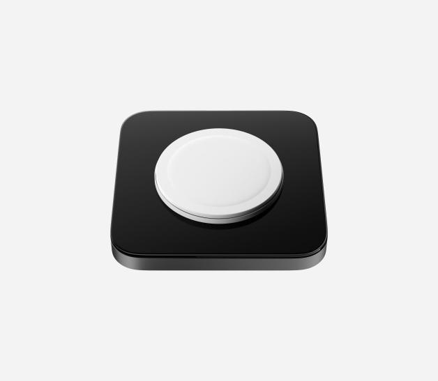 Actual product image Nomad Base One - with MagSafe Carbide (15 W)