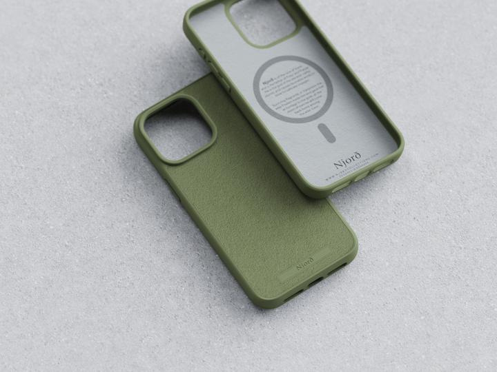 Image du produit Njord Suede MagSafe Case for iPhone 15 Pro Max, Olive (Apple iPhone 15 Pro Max)