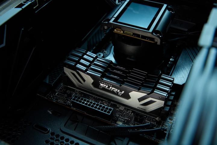Actual product image Kingston 48GB 8800MT/s DDR5 CL42 CUDIMM Kit of 2 FURY Renegade Silver (2 x 24GB, 8800 MHz, DDR5 RAM, CU-DIMM)