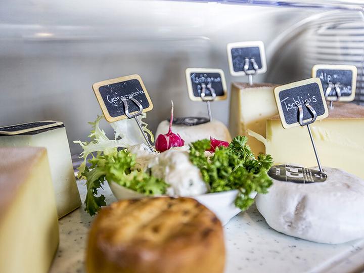 Actual product image Smartbox Séjour romantique en Engadine : 1 nuit avec spa et souper Menu 4 Plats (2 pers.)