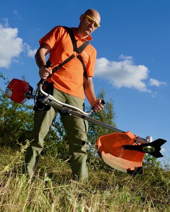 Actual product image Daewoo Power Products Petrol brush cutter (Trim line)