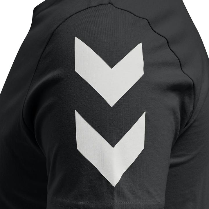 Actual product image hummel Legacy Chevron T-Shirt (L)