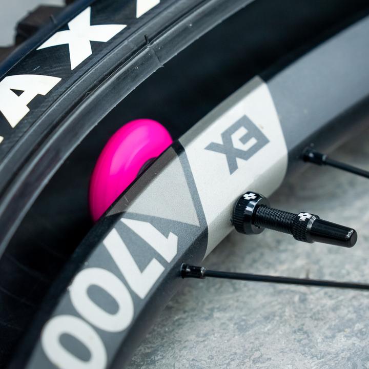 Actual product image Muc-Off Tubeless Tag Holder + Valve Kit