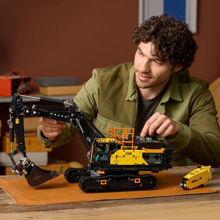 Produktbild LEGO Volvo EC500 Hybrid Bagger (42215, LEGO Technic)