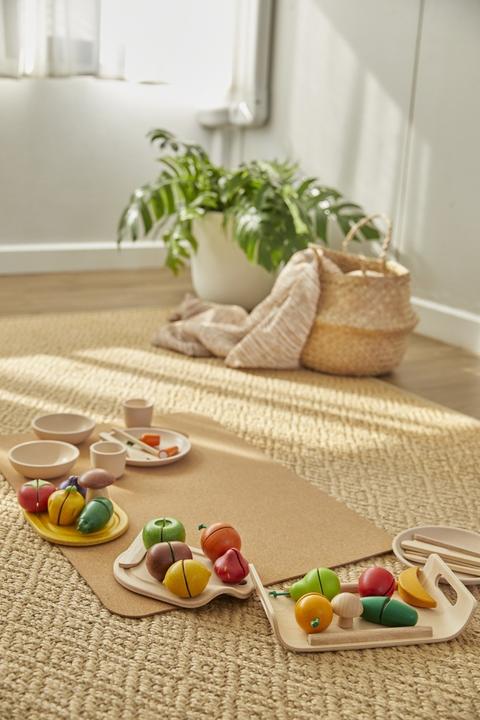 Produktbild Plantoys Früchte-Set auf Schneidbrett
