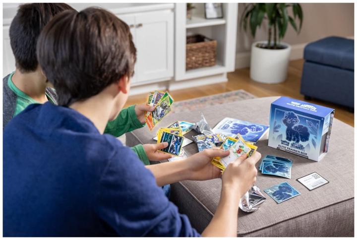 Immagine prodotto Pokémon Elite Trainer Box (Inglese, Elite / Top Trainer Box)