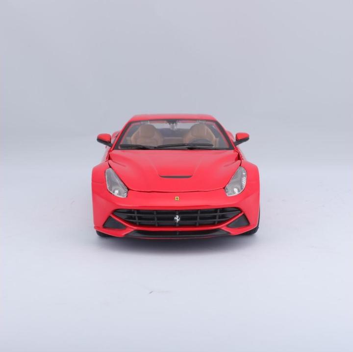 Produktbild Bburago Ferrari R&P F12 Berlinetta