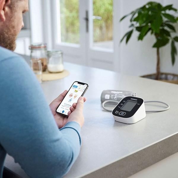 Produktbild Omron M2 Intelli IT (Blutdruckmessgerät Oberarm)
