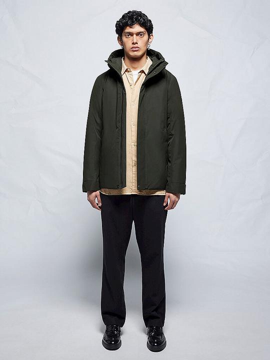 Actual product image Elvine Barnard (L)