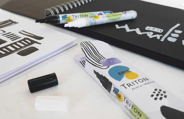 Actual product image Solo Goya Triton Acrylic Paint Marker Set of 2 (Black, White, 4 mm, 2 x)