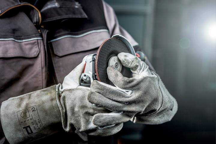 Actual product image Metabo Angle grinder WEV 17-125 Quick RT (601089000) cardboard box (125 mm)