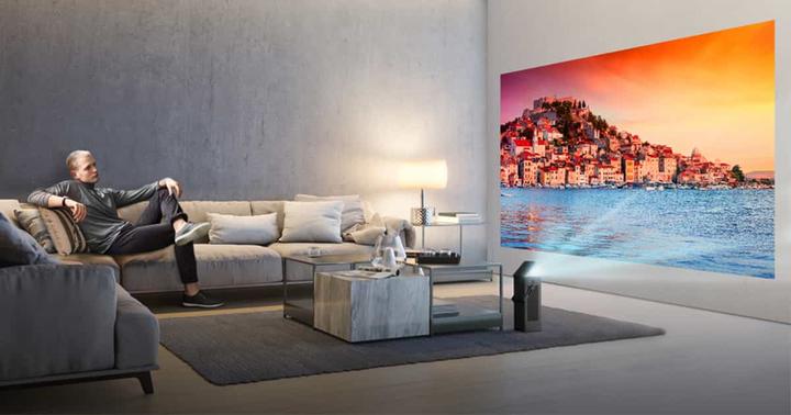 Immagine prodotto LG Hu80kg (4K, 2500 lm, 1.3:1)