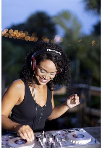 Image du produit Numark Casque supra-auriculaire HF-175 Rouge Noir (ANC, Filaire)