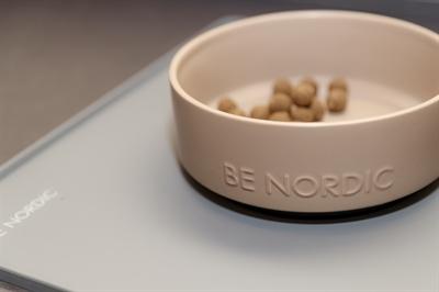 Productafbeelding Trixie Be Nordic Voerbak Hond Keramiek/ Rubber Taupe (1.20 l)