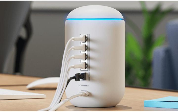 Actual product image Ubiquiti Dream Router 7