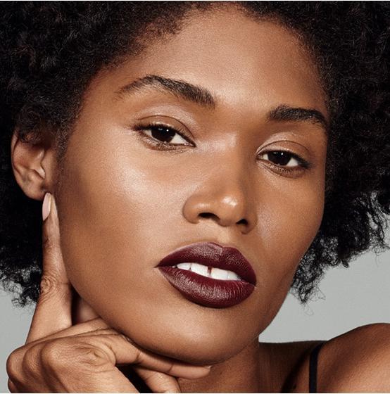 Immagine prodotto Estée Lauder Pure Color Envy - Rossetto scultoreo opaco Deep Secret 554 (Deep Secret 554)