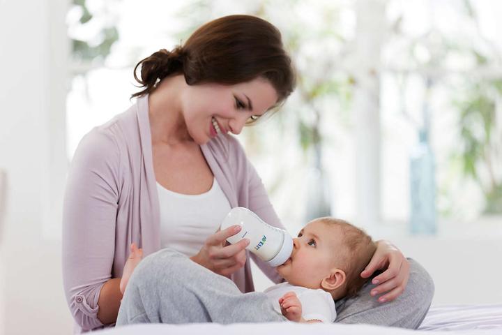 Produktbild Philips Avent Naturnah-Flasche (330 ml)
