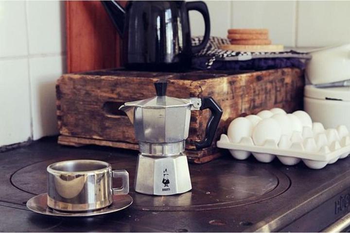 Actual product image Bialetti Moka Express (2 T.)