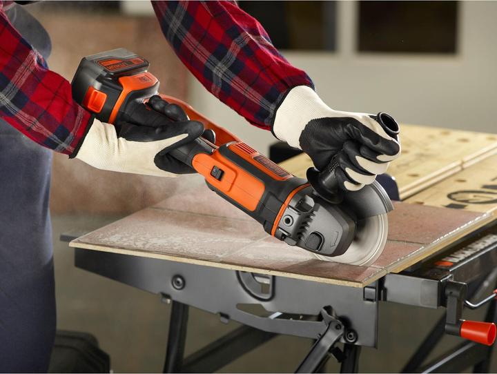 Productafbeelding Black & Decker Accu Haakse Slijper BCG720M1 (125 mm)