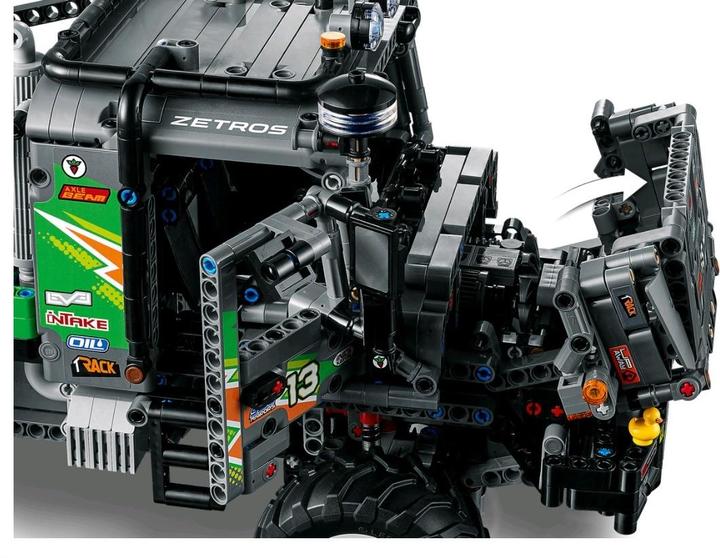 Actual product image LEGO Mercedes-Benz Zetros Offroad Truck (42129, LEGO Technic)