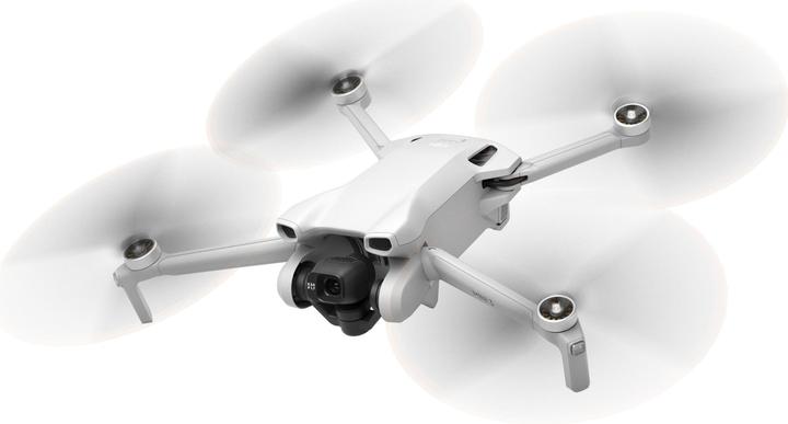 Immagine prodotto DJI Mini 3 con controller RC e Fly More Combo (38 min, 248 g, 48 Mpx)