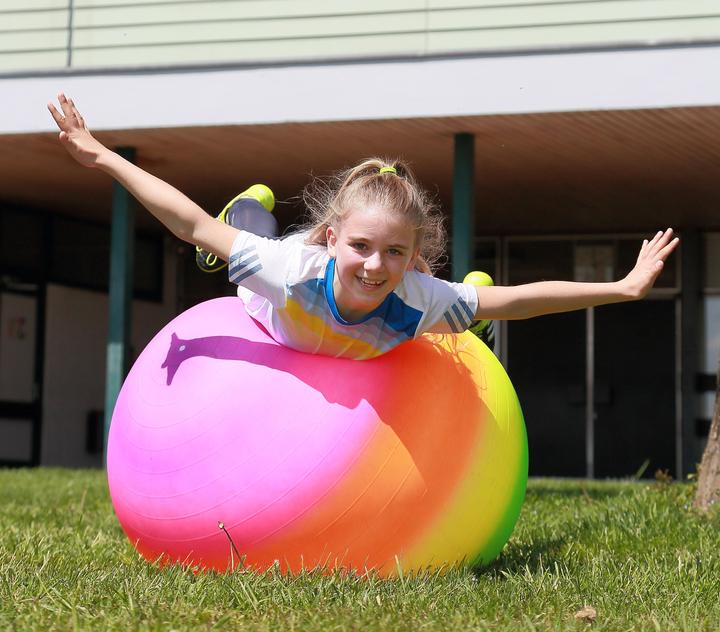 Produktbild Eduplay Regenbogen-Gymnastikball (100 cm)