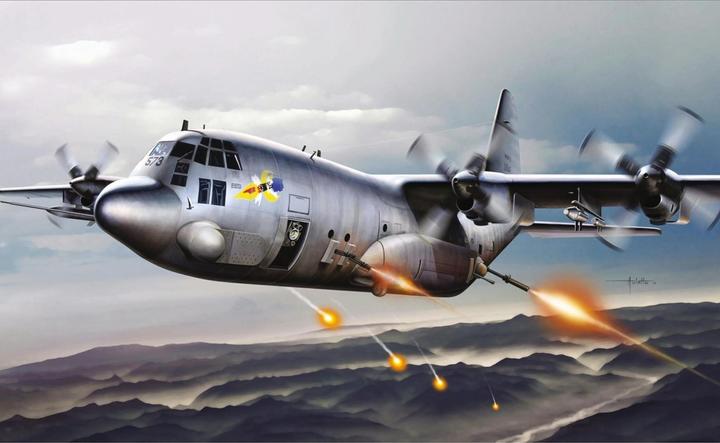 Actual product image Italeri AC-130H Spectre