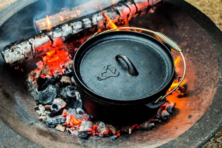 Produktbild BBQ-Toro 8-teiliges Dutch Oven Set in Holzkiste