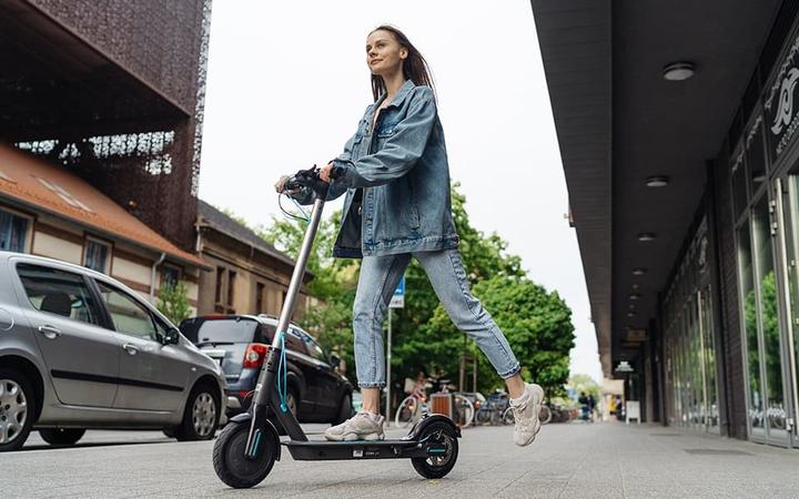 Actual product image Motus Scooty (20 km/h, 25 km, 350 W)