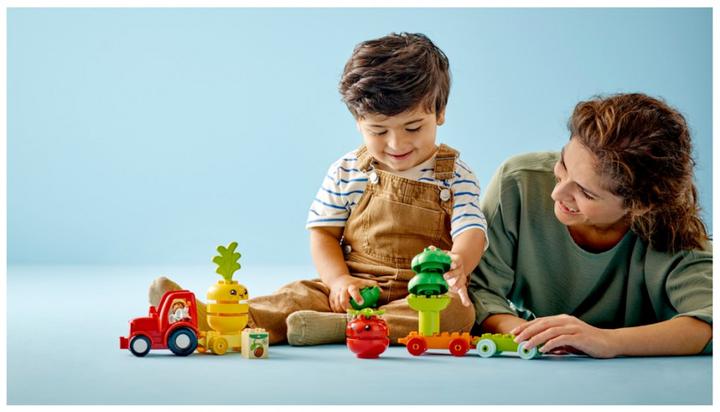 Actual product image LEGO Fruit and vegetable tractor (10982)