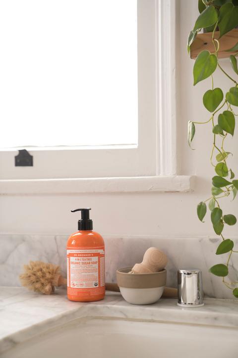 Actual product image Dr. Bronner's Sugar Soap (Liquid soap, 355 ml)