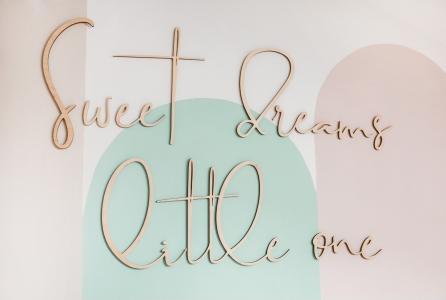 Produktbild Cut it now Schriftzug aus Holz "Sweet dreams little one"