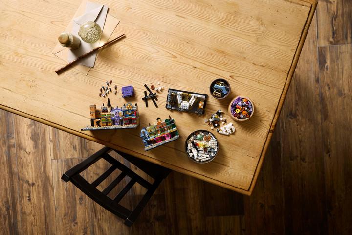 Image du produit LEGO Die Zauberläden der Winkelgasse (76444, LEGO Harry Potter)