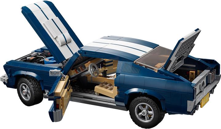 Actual product image LEGO Ford Mustang (10265, LEGO Creator Expert, LEGO Rare Sets)