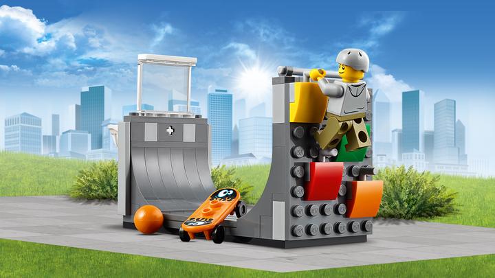 Actual product image LEGO City Capital 60200 (60200, LEGO City)