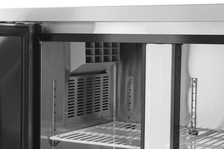 Produktbild Hendi Kühltisch dreitürig Kitchen Line 390L (390 l)
