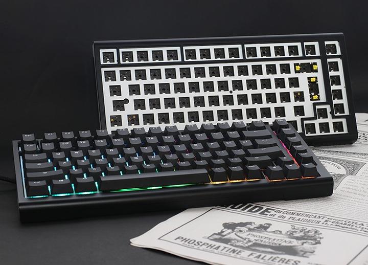 Produktbild Ducky Tinker 75 Gaming-Tastatur, RGB - MX-Speed Silver (ISO-DE) (DE, Kabelgebunden)