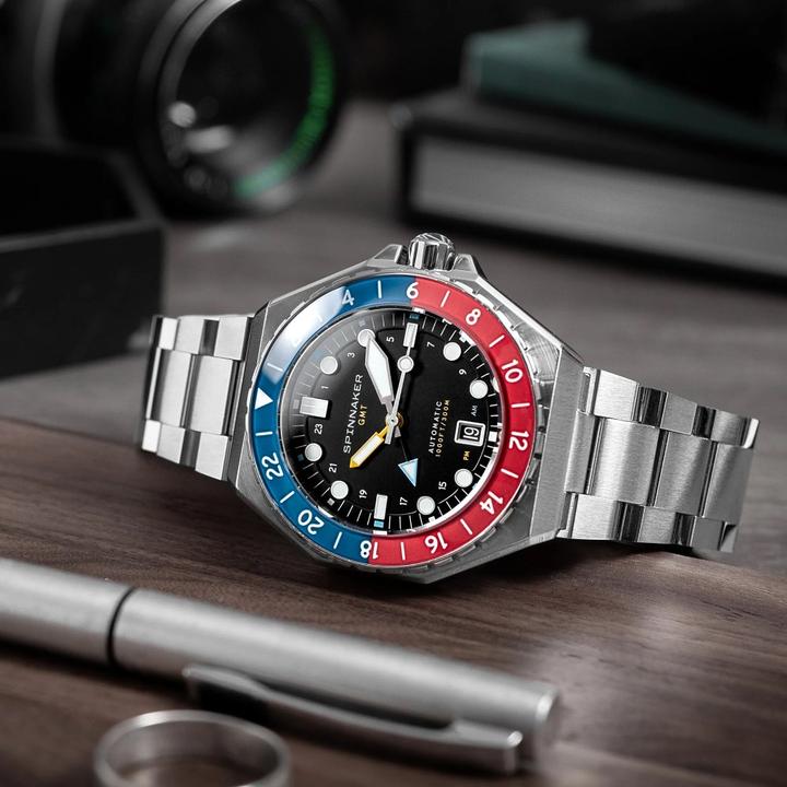 Actual product image Spinnaker SP-5119-44 Dumas Automatic GMT Men's Watch 44mm 30ATM (Diving watch, 44 mm)