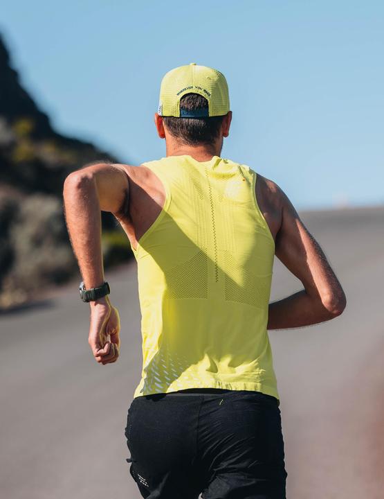 Actual product image Compressport Pro Racing Singlet M (M)