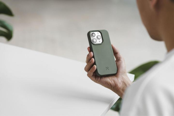 Actual product image Woodcessories BioCase Magsafe (Apple iPhone 15 Pro Max)