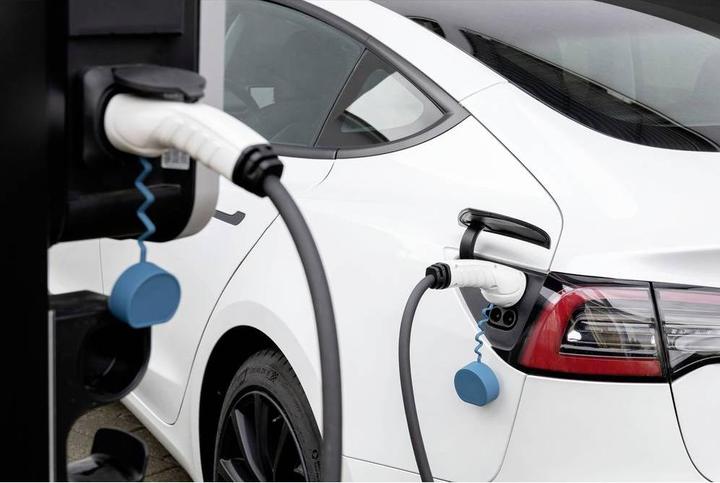 Actual product image Ansmann 1900-0119 Car Charging Cable 22kW Type2 5m (Type 2, 22 kW, 32 A, 5 m)