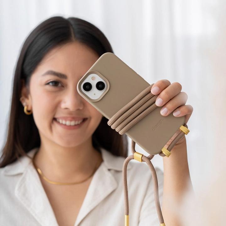 Actual product image Woodcessories Change Case Bio (Apple iPhone 15)