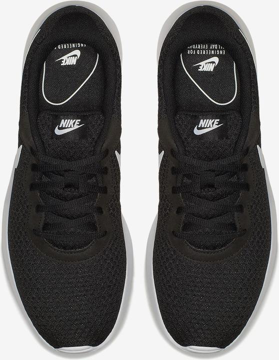 Actual product image Nike Tanjun (42)