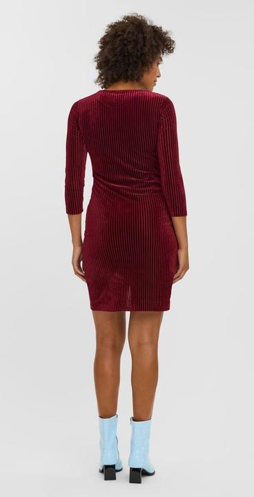 Actual product image Vero Moda Velvet short dress (M)