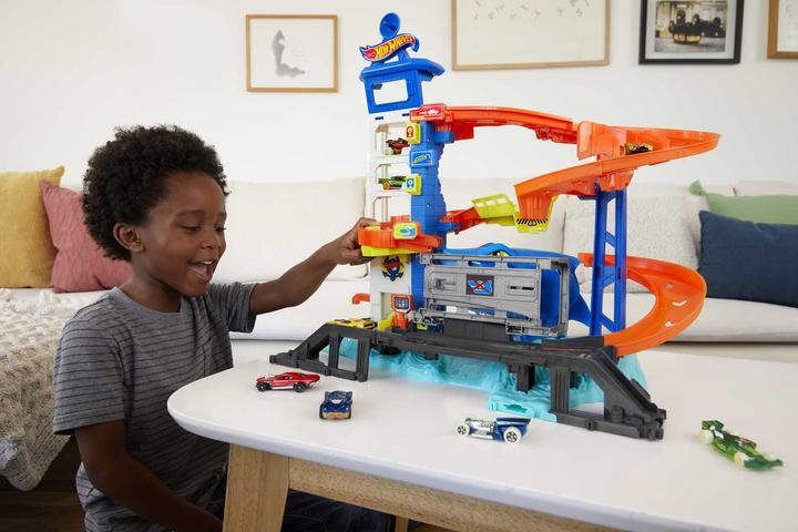 Produktbild Hot Wheels Hai-Attacke Spielset