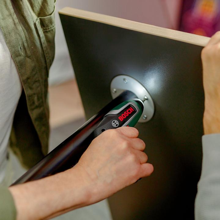 Produktbild Bosch Home & Garden IXO 7-Set (Akkubetrieb)