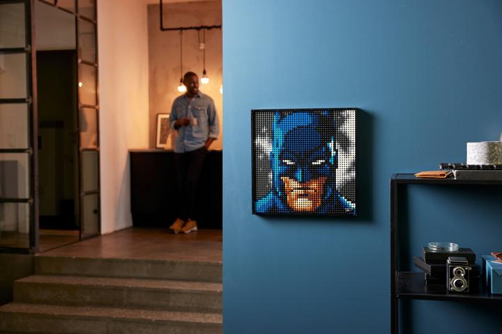 Actual product image LEGO Jim Lee Batman Collection (31205, LEGO Art)