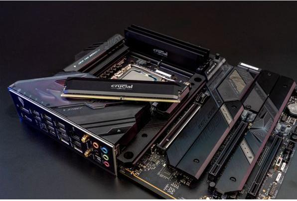 Produktbild Crucial Pro Overclocking (1 x 16GB, 6000 MHz, DDR5-RAM, U-DIMM)